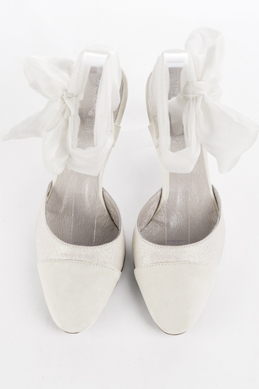Off white women's open back shoes, with an ankle scarf. Round toe. High kitten heels. Top view - Florence KOOIJMAN